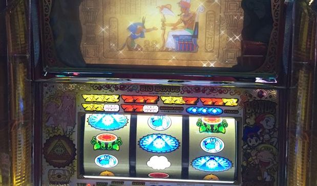 クレアの秘宝伝(初代)で即ピラミッド揃いからの粘り打ち「8/9パチスロ稼動」